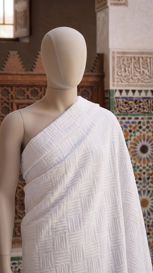 Men's Standard Ahram 624 - close-up